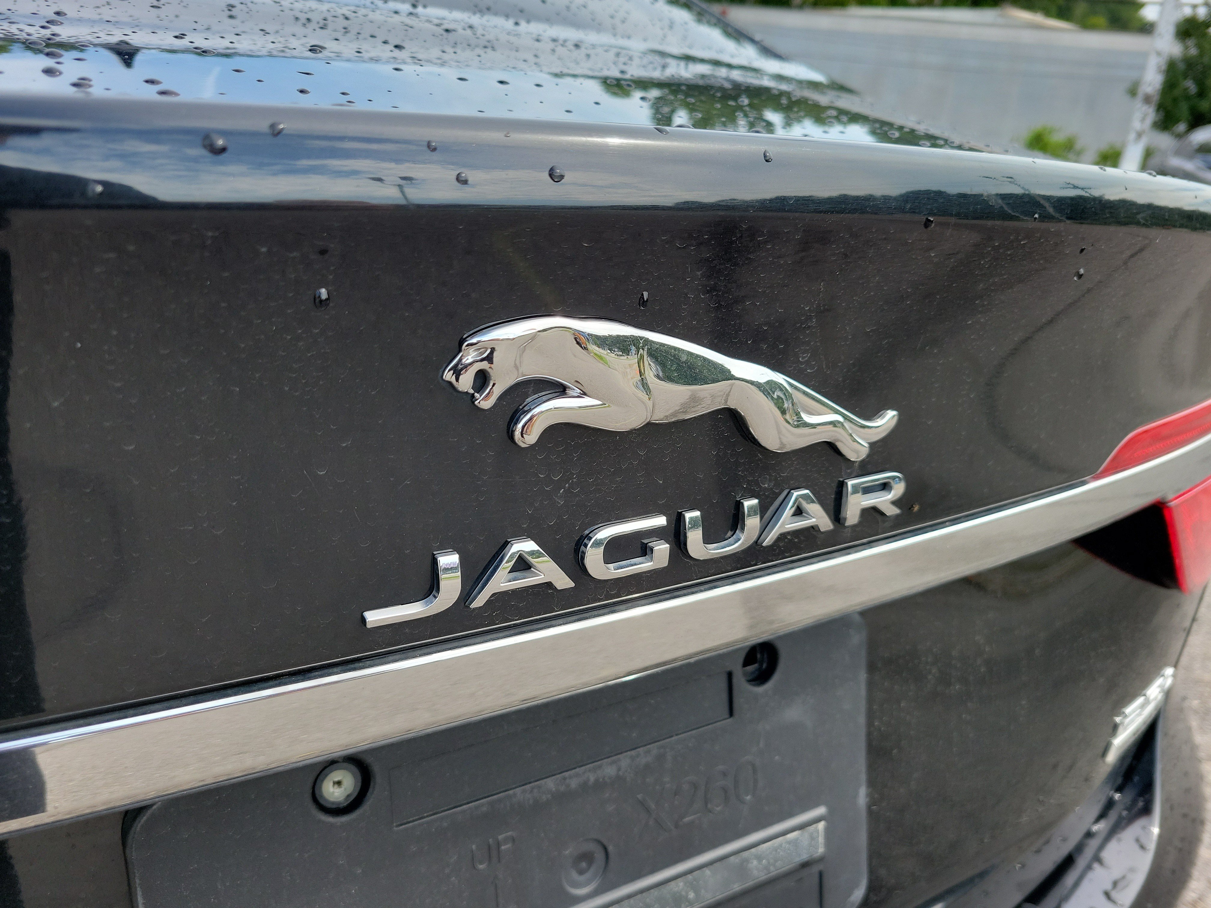 Used 2020 Jaguar XF Premium AWD/4WD image 27