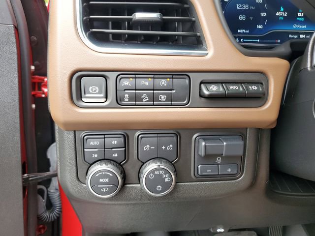 Used 2024 Chevrolet Tahoe High Country AWD/4WD image 27