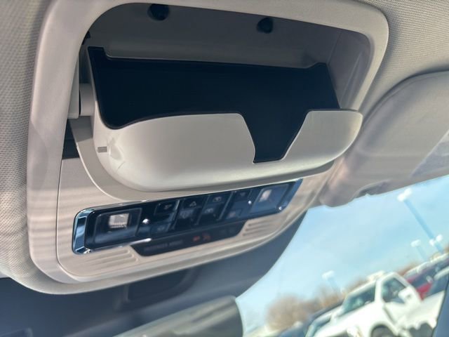 New 2026 Lincoln Aviator AWD w/ Jet Appearance Package image 29