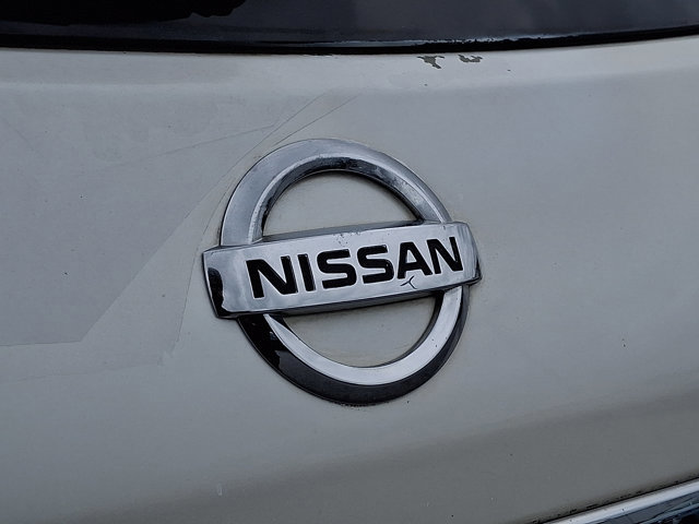 Used 2011 Nissan Rogue SV AWD/4WD image 29