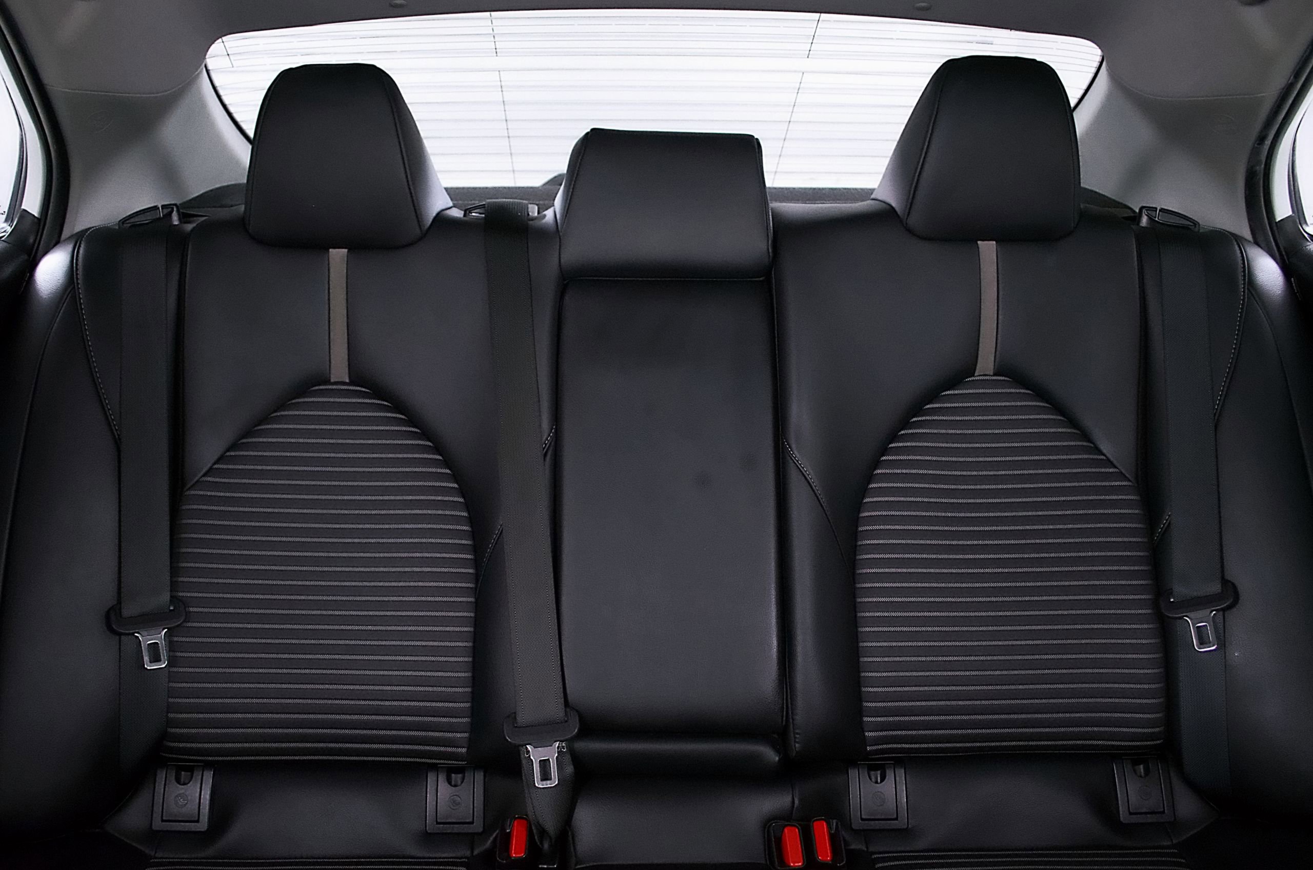 Used 2023 Toyota Camry SE image 15