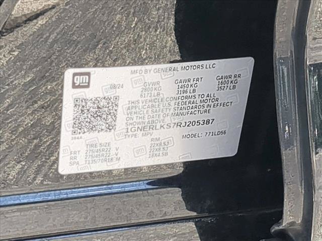 Used 2024 Chevrolet Traverse RS FWD image 24