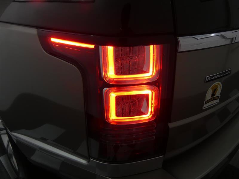 Used 2015 Land Rover Range Rover Long Wheelbase Autobiography image 13