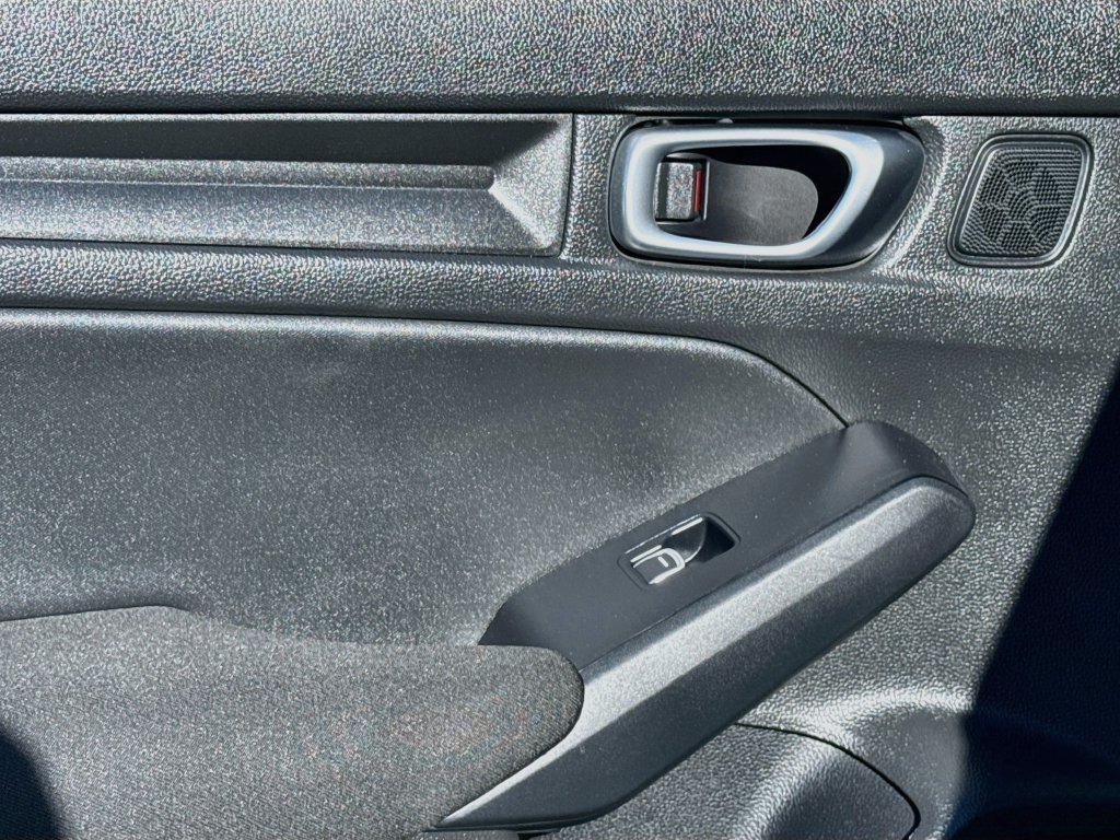 Used 2023 Honda Civic EX image 30