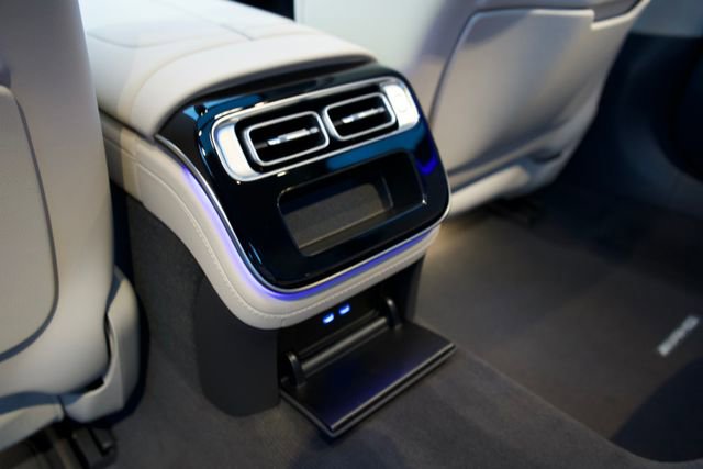 New 2026 Mercedes-Benz S 500 4MATIC image 30