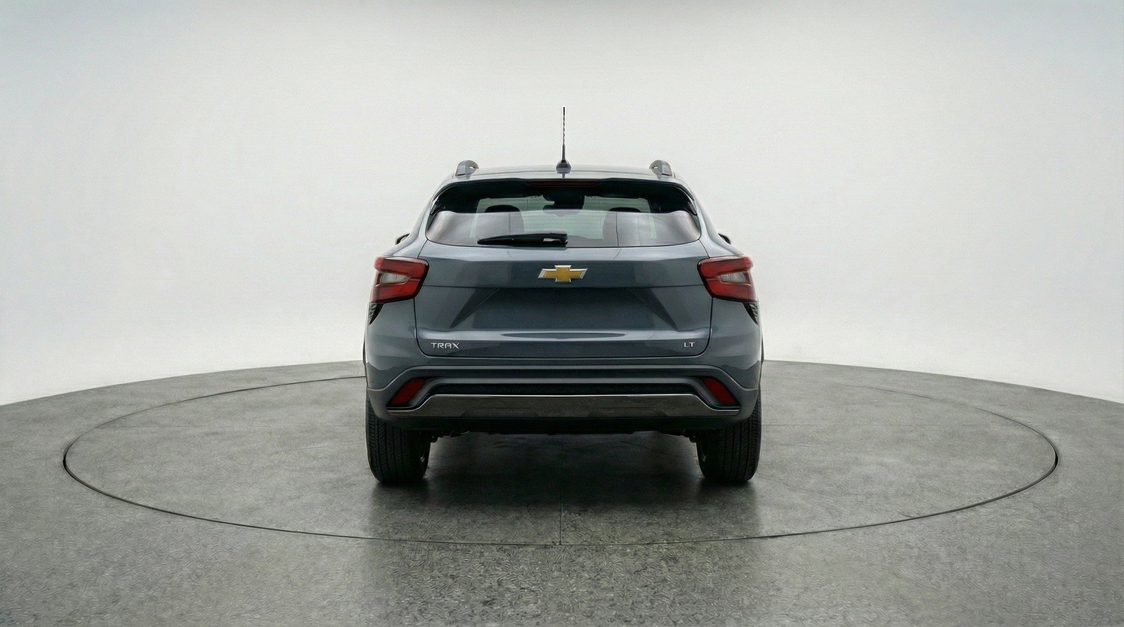 Used 2025 Chevrolet Trax LT FWD image 7