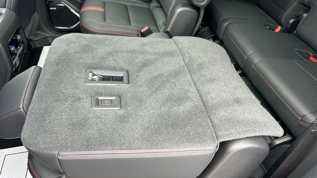Certified 2024 Chevrolet Traverse RS w/ LPO, Floor Liner Package image 41