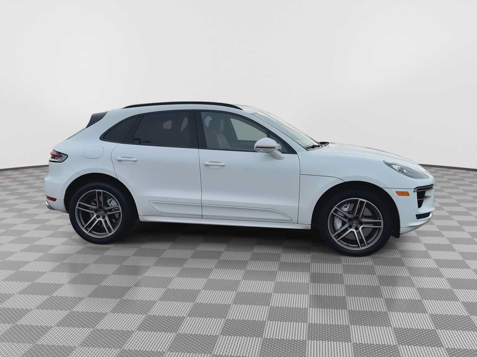 Used 2020 Porsche Macan Turbo AWD/4WD image 9