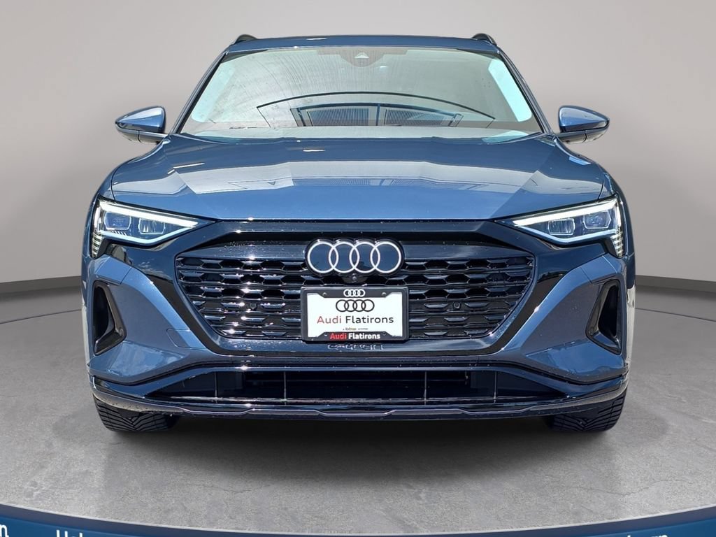 Certified 2024 Audi Q8 e-tron Premium Plus w/ Premium Plus Package AWD/4WD image 3