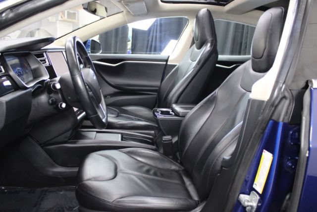 Used 2015 Tesla Model S 70D AWD/4WD image 2