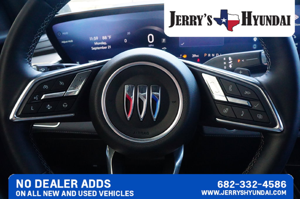 Used 2025 Buick Enclave Avenir w/ Super Cruise Package FWD image 17