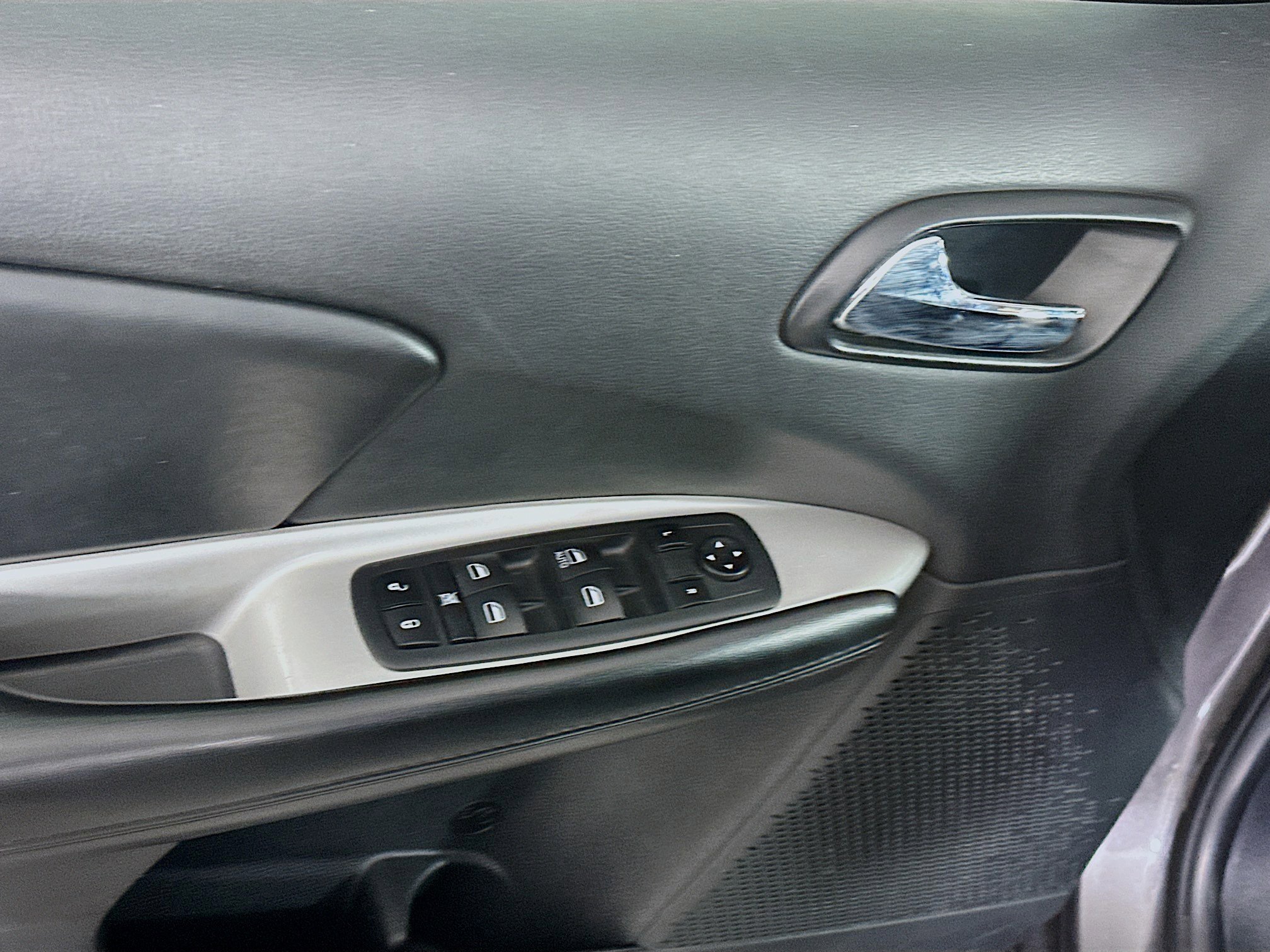 Used 2019 Dodge Journey SE image 15