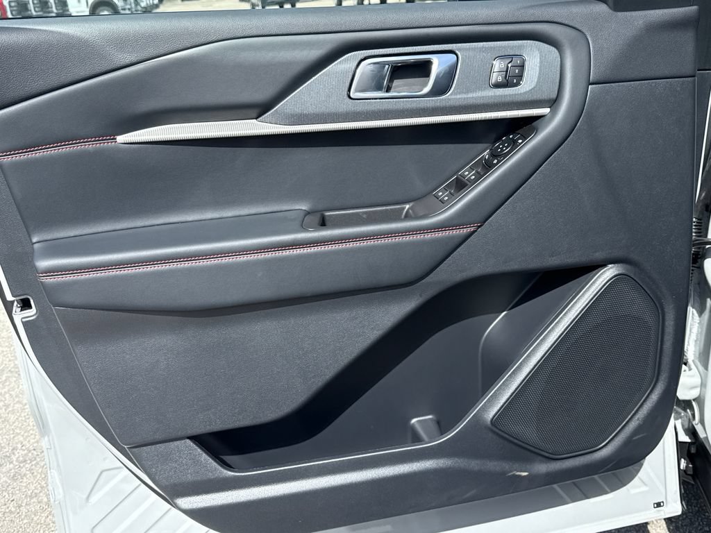 New 2027 Ford Explorer ST AWD/4WD image 18