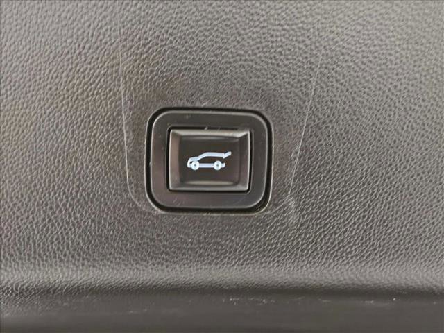 Used 2019 Chevrolet Traverse RS image 27