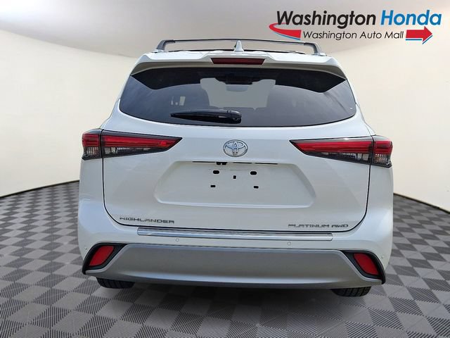 Used 2020 Toyota Highlander Platinum AWD/4WD image 5