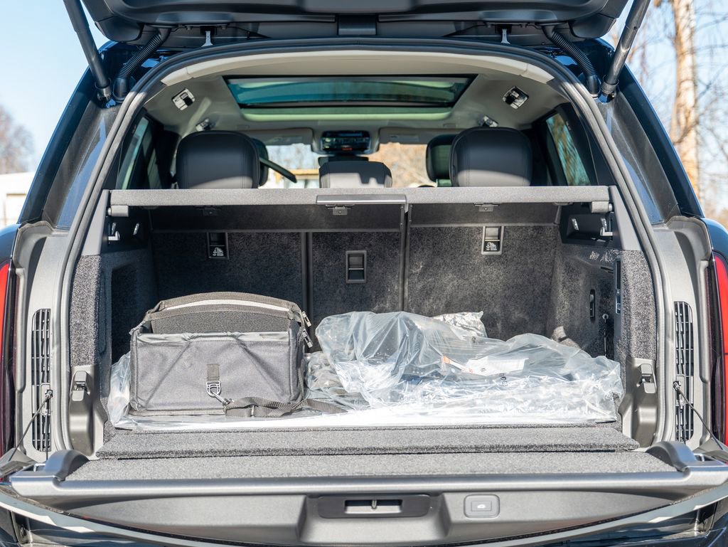 New 2026 Land Rover Range Rover SE image 25