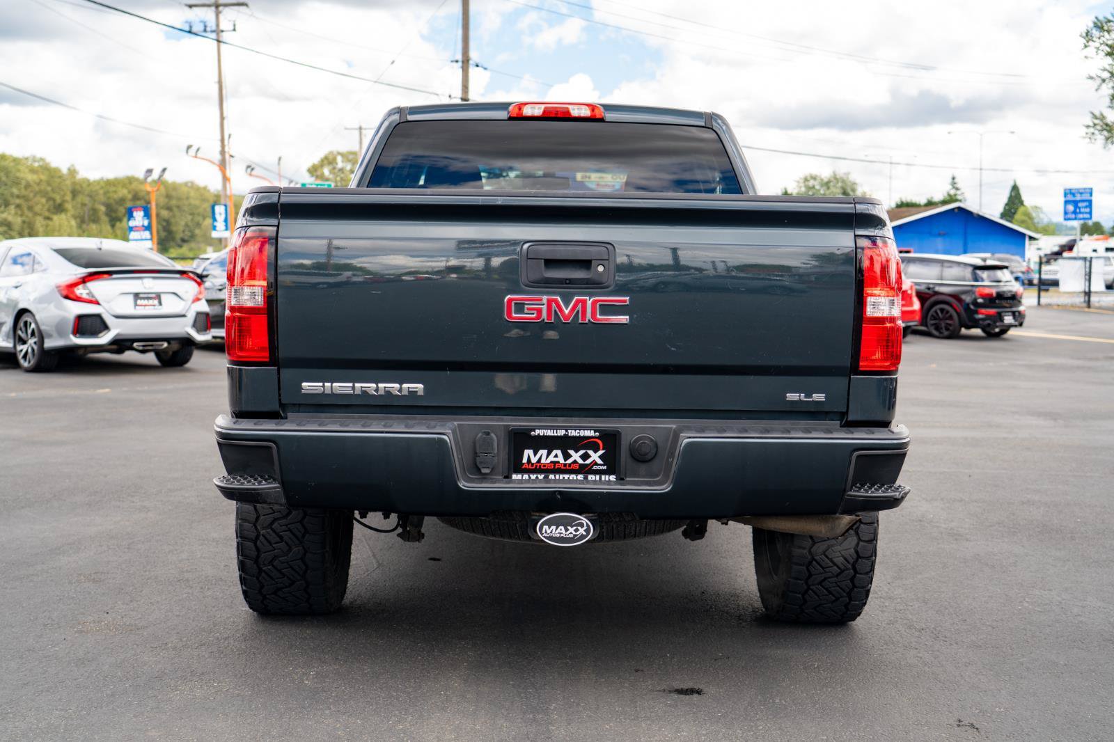 Used 2017 GMC Sierra 1500 SLE w/ Elevation Edition AWD/4WD image 11