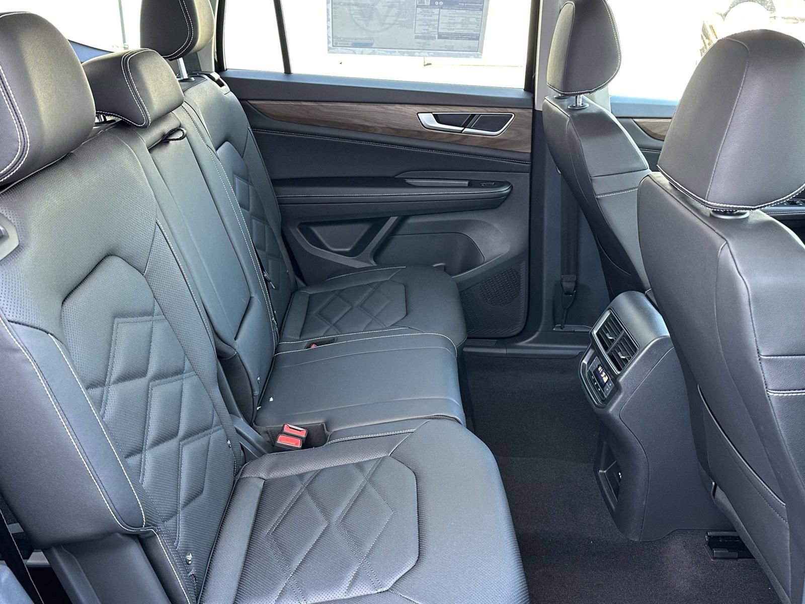 New 2026 Volkswagen Atlas SE FWD image 15
