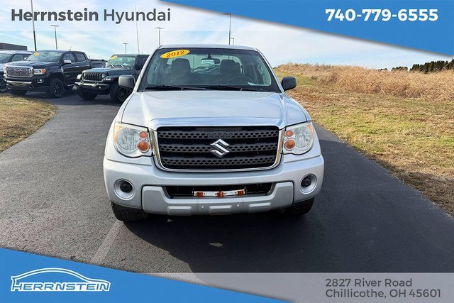 Used 2012 Suzuki Equator Sport image 2