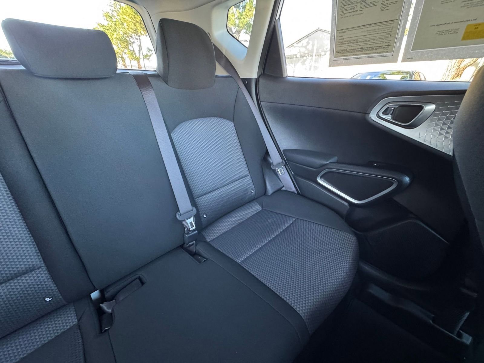 Used 2025 Kia Soul LX w/ LX Technology Package image 35