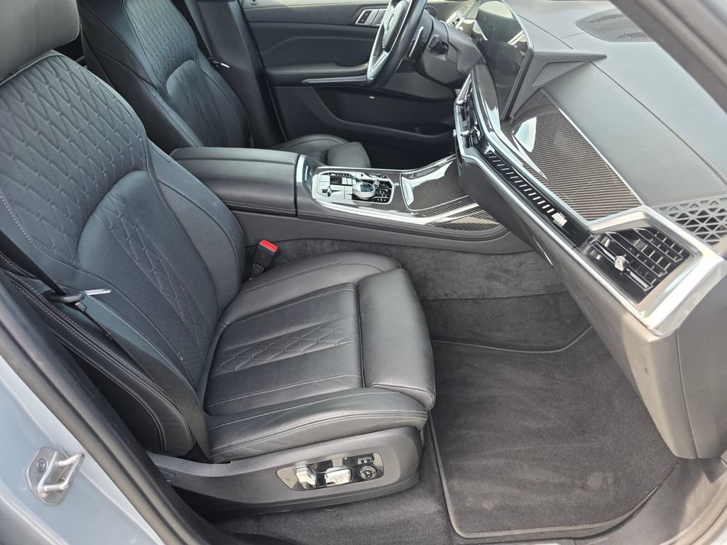 Certified 2024 BMW X7 M60i w/ Executive Package AWD/4WD image 32