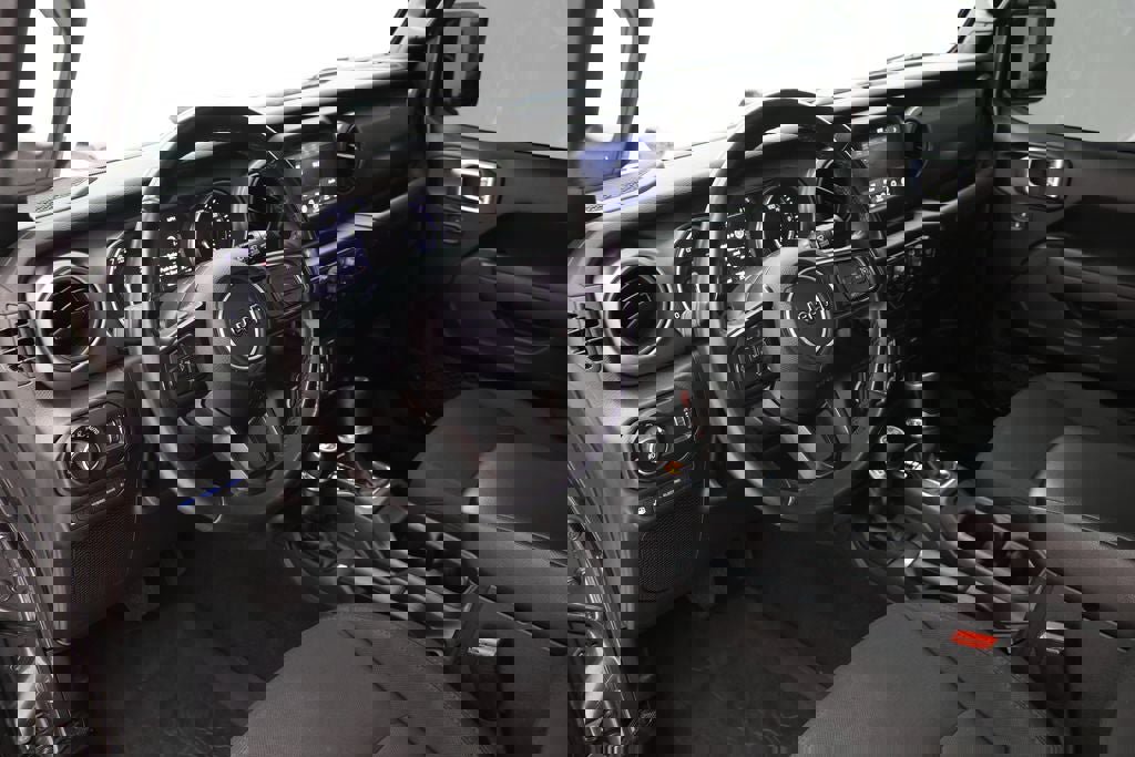 Used 2023 Jeep Wrangler Unlimited w/ Cold Weather Group image 13