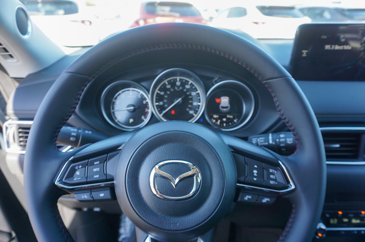 New 2025 MAZDA CX-5 Carbon Edition image 13