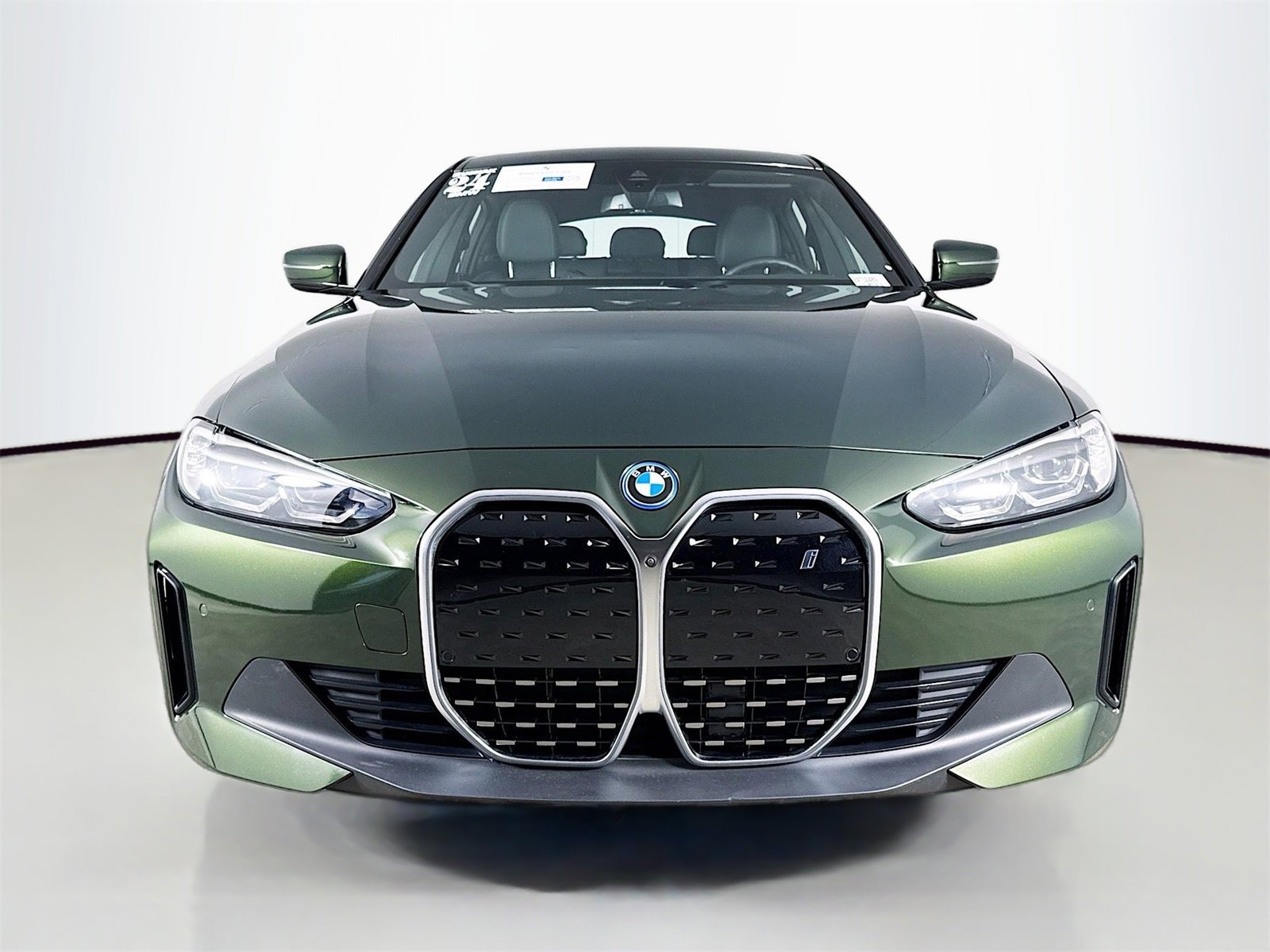 Certified 2024 BMW i4 eDrive35 w/ Convenience Package image 2