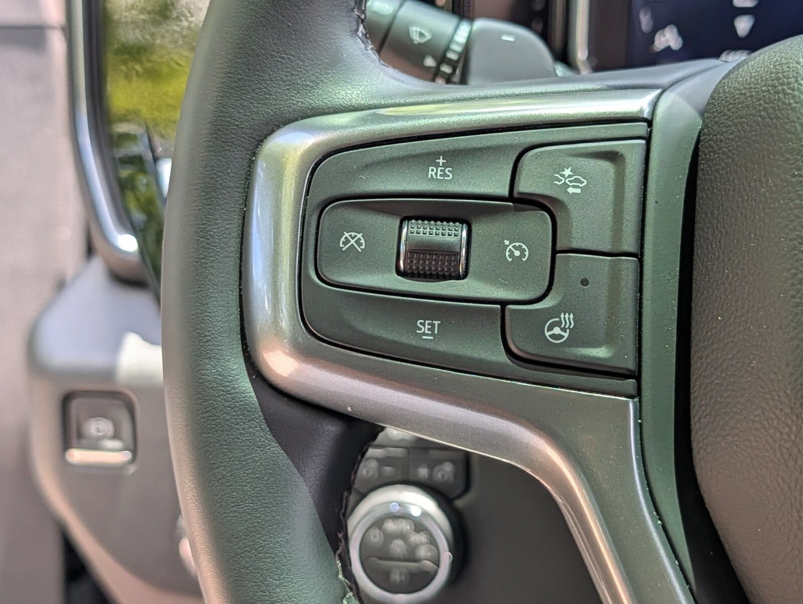 Used 2026 Chevrolet Silverado 1500 LT Trail Boss w/ Convenience Package II AWD/4WD image 33