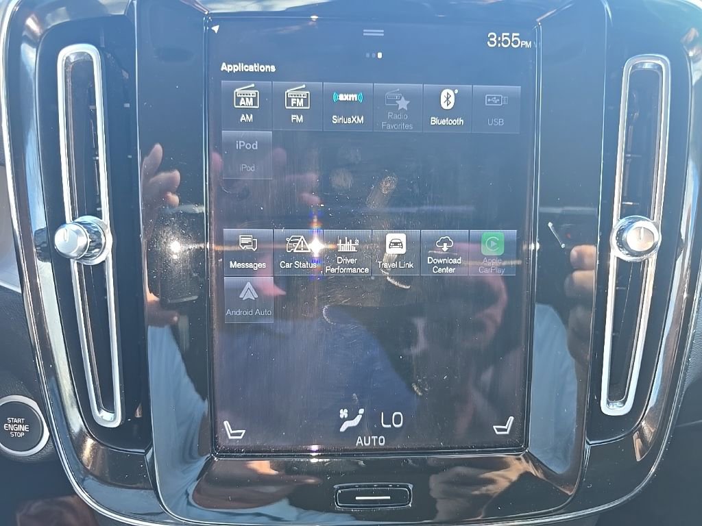 Used 2021 Volvo XC40 T5 Momentum image 20