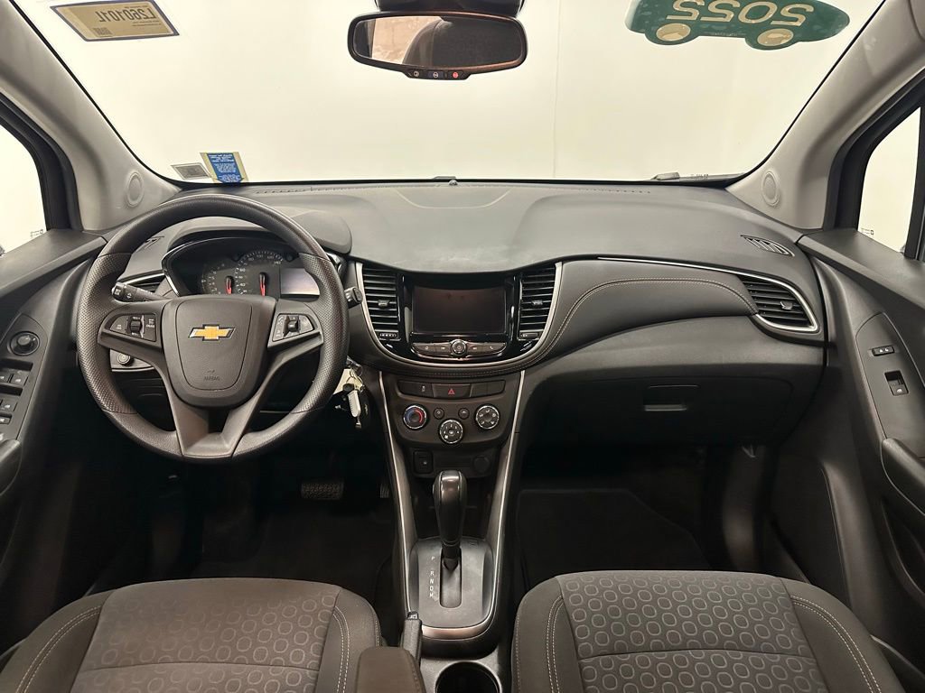 Certified 2022 Chevrolet Trax LS w/ Tint and Cruise Package image 27