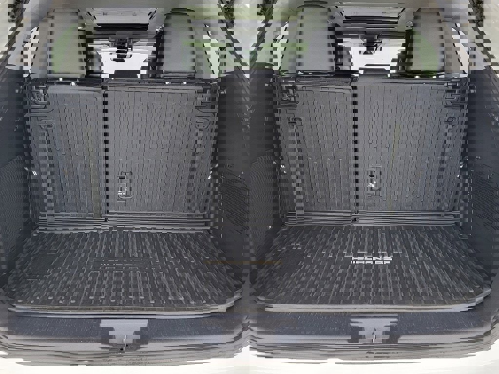 Certified 2022 Toyota Highlander Platinum image 33