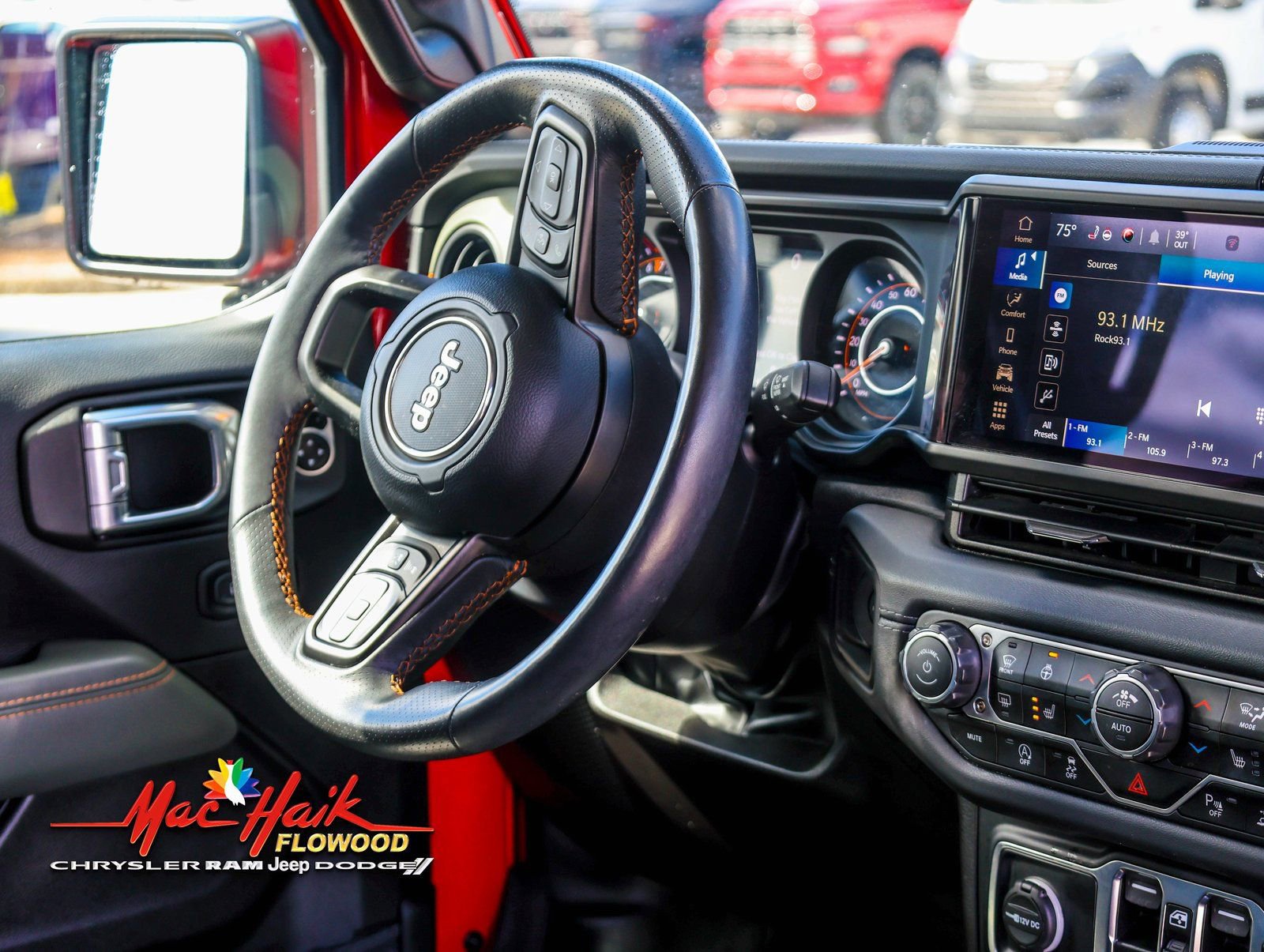 Used 2024 Jeep Gladiator Mojave w/ Safety Group image 12