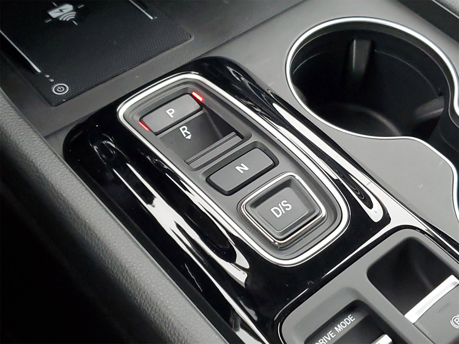 Used 2025 Honda Pilot EX-L image 32