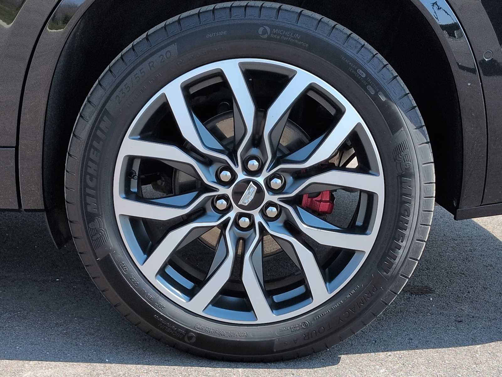 Used 2024 Cadillac XT6 Sport w/ Technology Package AWD/4WD image 14