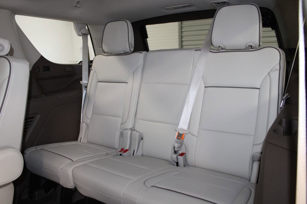 Used 2024 GMC Yukon Denali w/ Denali Reserve Package AWD/4WD image 26