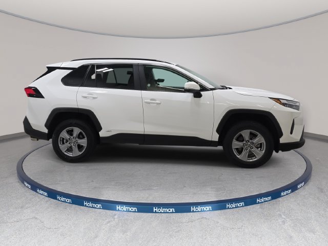 Certified 2025 Toyota RAV4 XLE AWD/4WD image 4