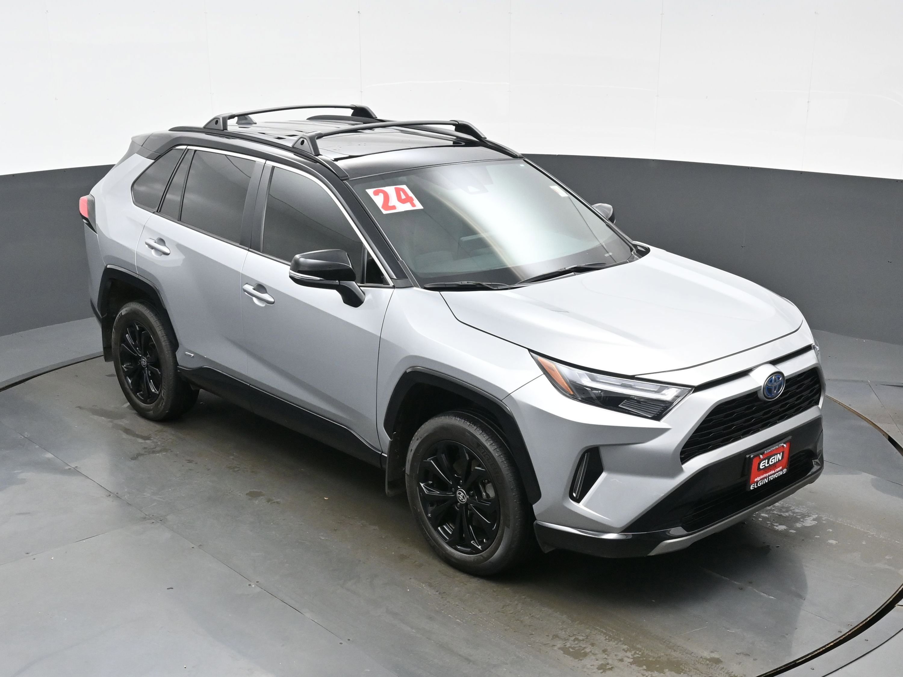 Used 2024 Toyota RAV4 XSE AWD/4WD image 35