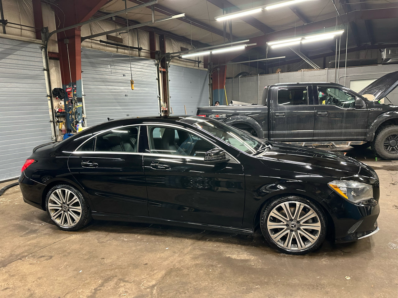 Used 2018 Mercedes-Benz CLA 250 4MATIC image 4