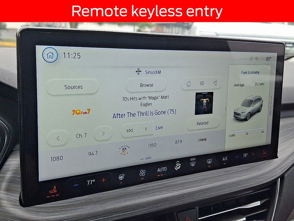 Used 2023 Ford Escape Platinum w/ Premium Technology Package image 17