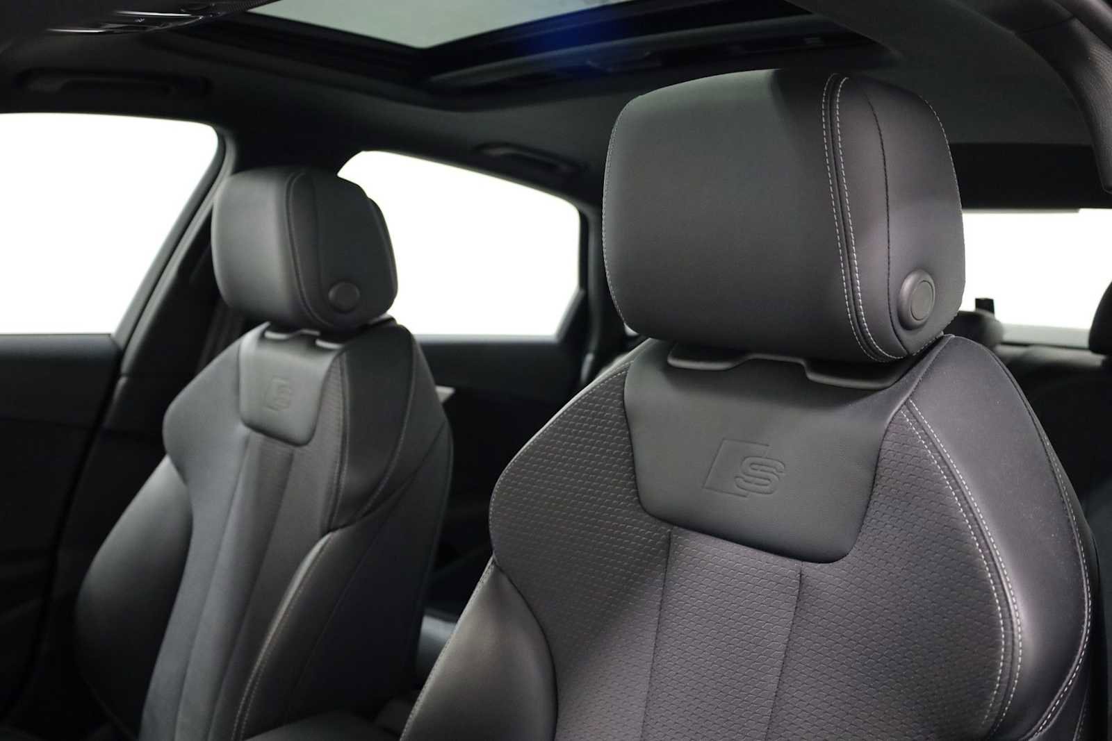 Used 2022 Audi A4 2.0T Premium Plus w/ Premium Plus Package image 18