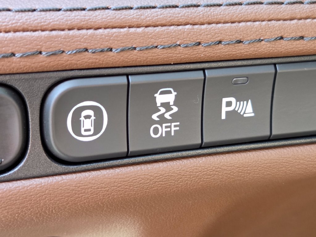 Used 2022 Acura MDX w/ Advance Package AWD/4WD image 12