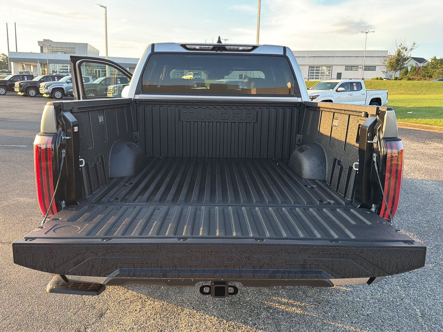 New 2026 Toyota Tundra Limited AWD/4WD image 33