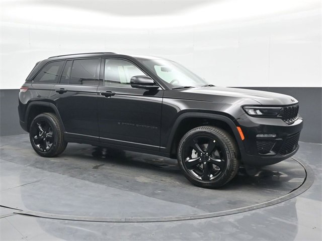 Used 2025 Jeep Grand Cherokee Limited w/ Luxury Tech Group II
