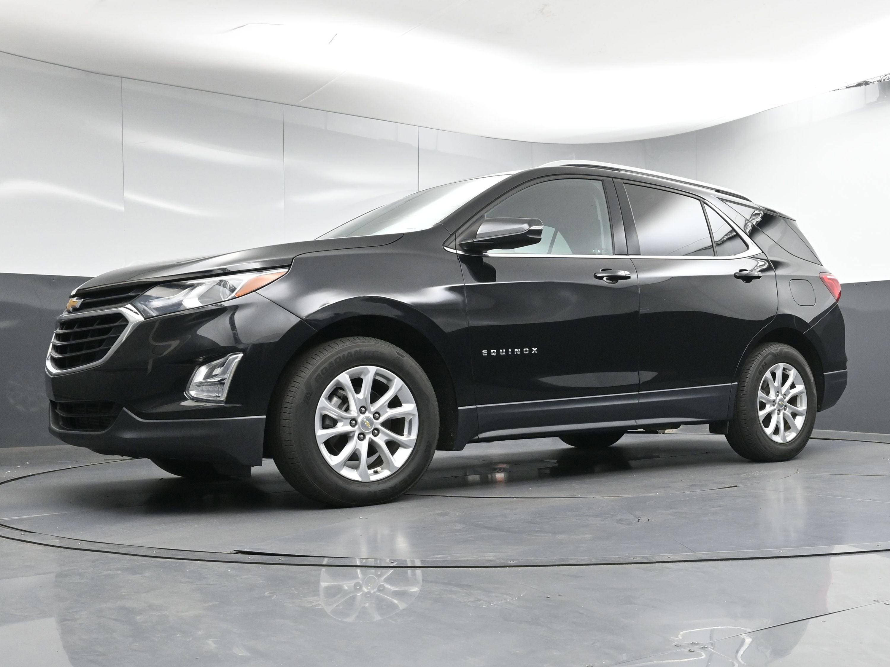 Used 2019 Chevrolet Equinox LT w/ Sun & Navigation Package image 22