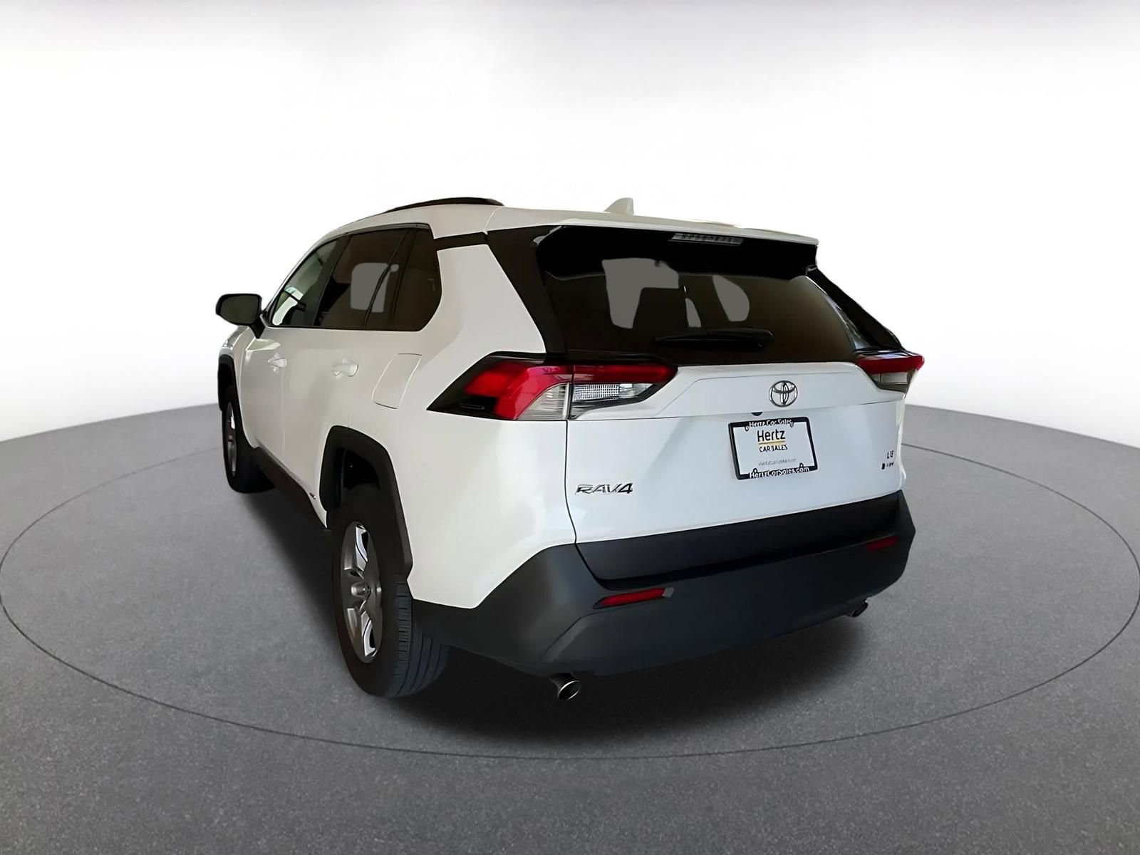 Used 2025 Toyota RAV4 LE AWD/4WD image 11