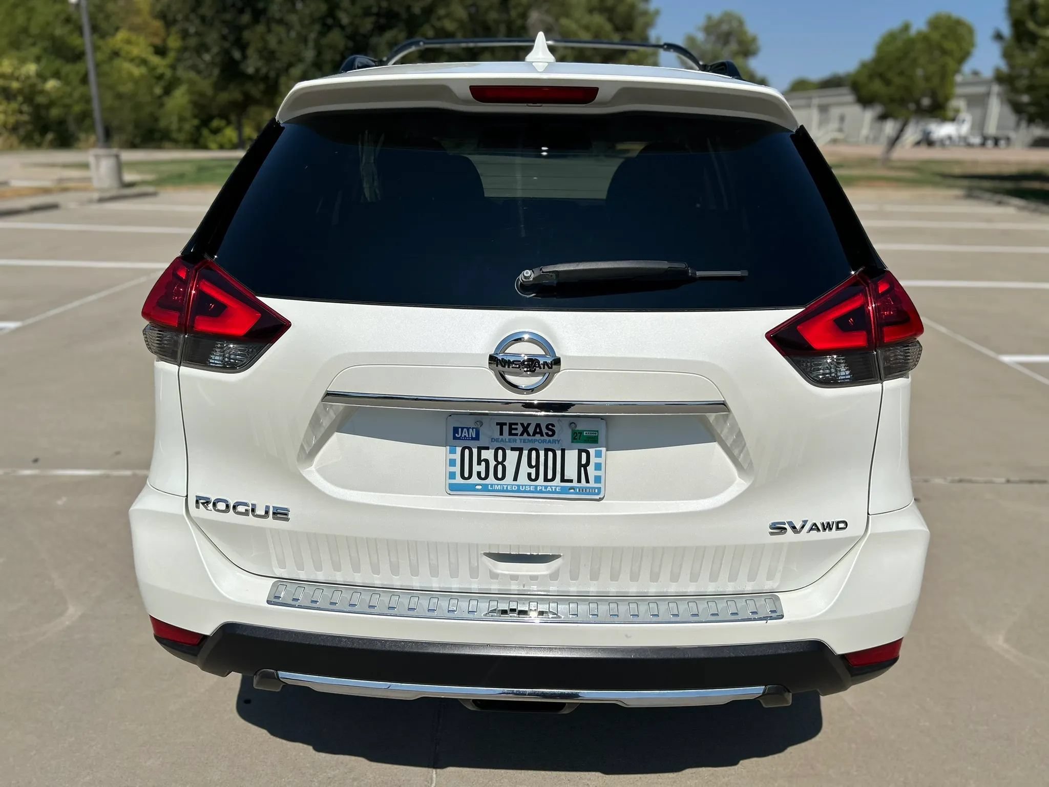 Used 2017 Nissan Rogue SV w/ Midnight Edition AWD/4WD image 7