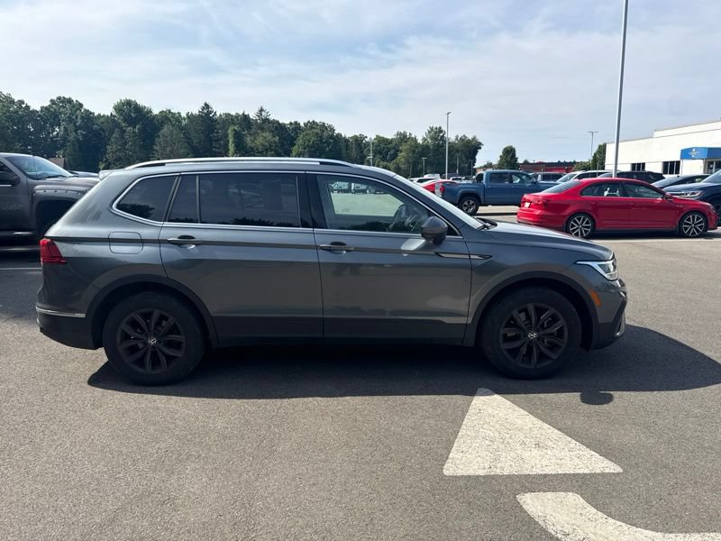 Used 2024 Volkswagen Tiguan SE AWD/4WD image 13