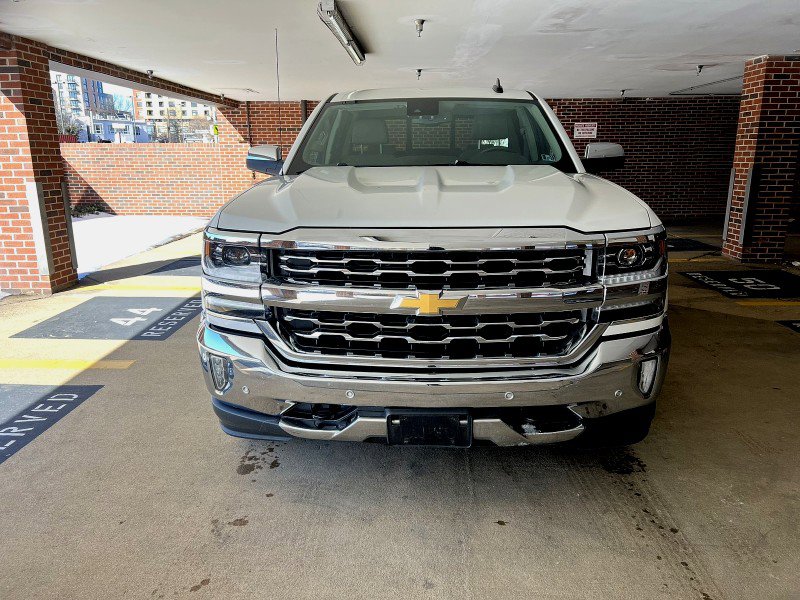 Used 2018 Chevrolet Silverado 1500 LTZ w/ Sport Package image 9
