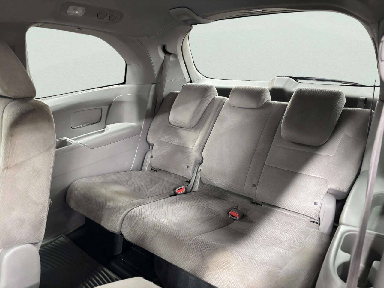 Used 2016 Honda Odyssey SE image 17